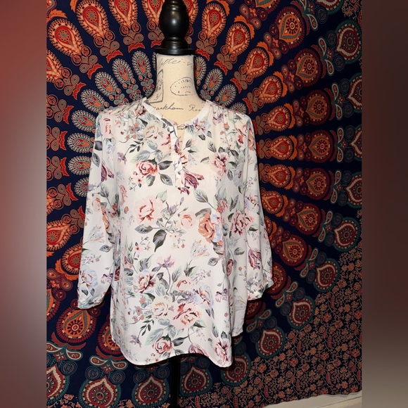 ❤️ Dalia Floral Print Blouse size medium - Picture 3 of 15